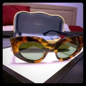 NWT Gucci limited edition tortoise sunglasses